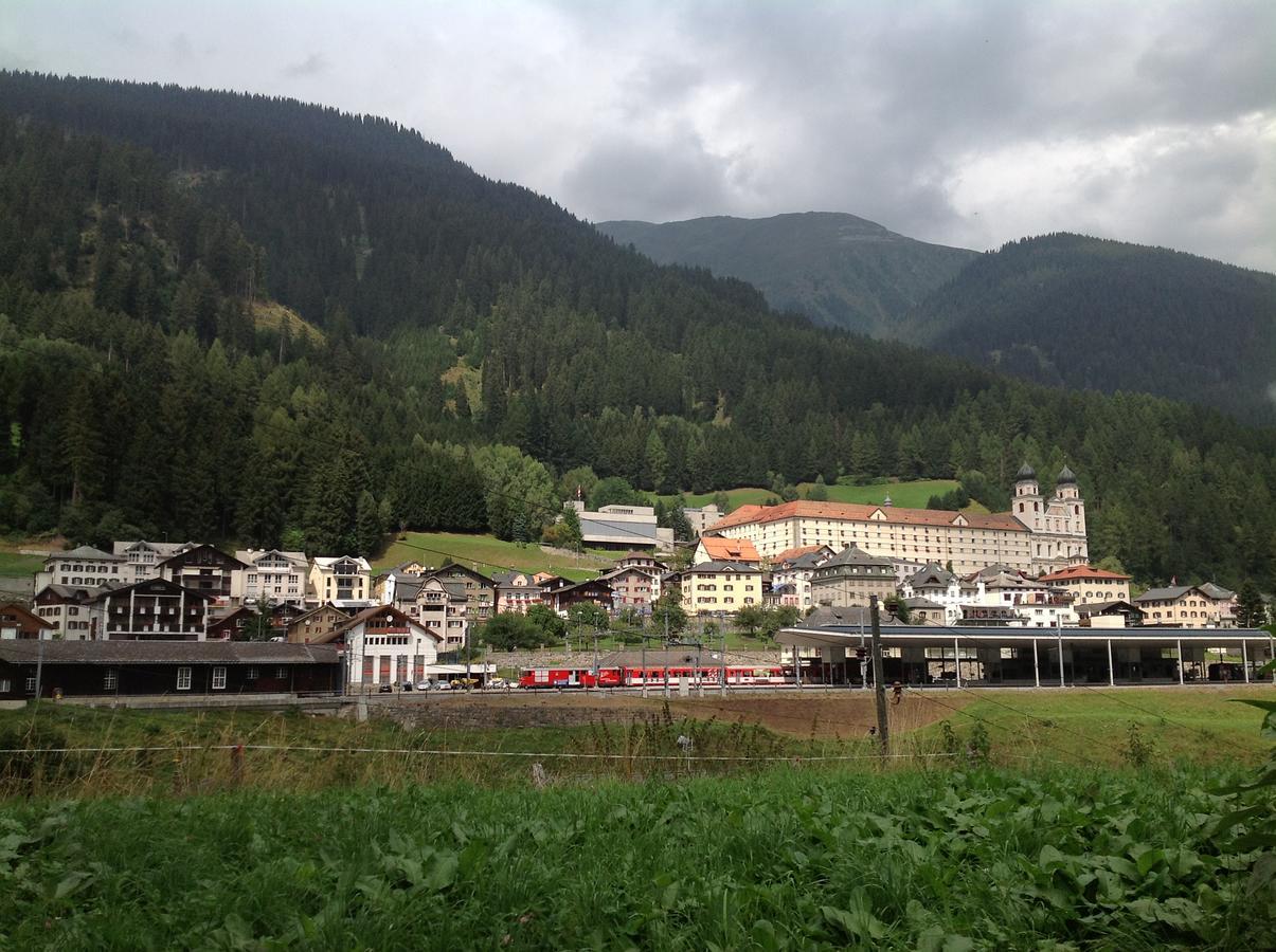 Disentis Apartment Bagian luar foto
