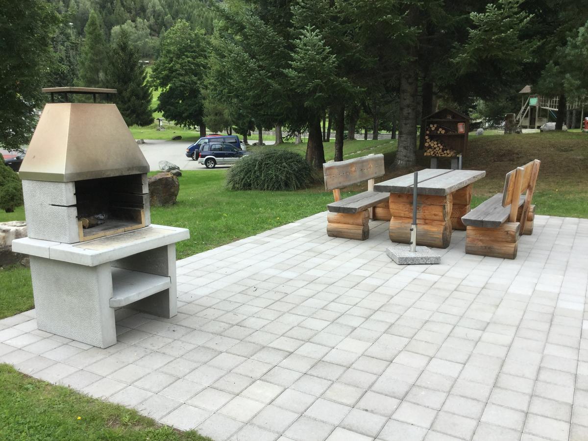 Disentis Apartment Bagian luar foto